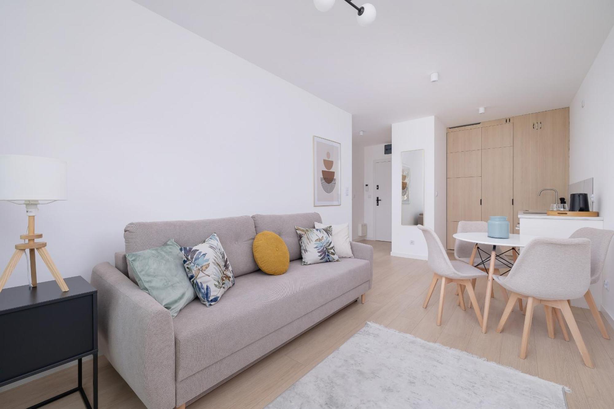 Krowoderska Apartment With Balcony Near City Center By Rent Like Home 克拉科夫 外观 照片