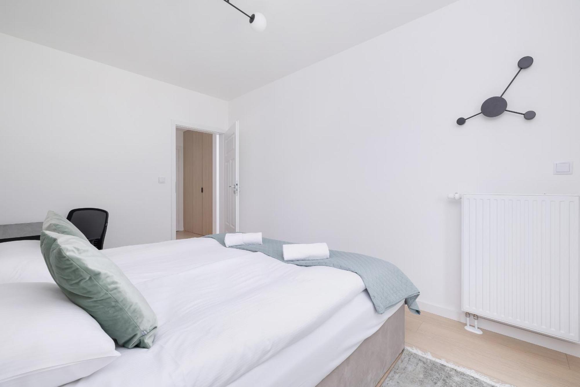 Krowoderska Apartment With Balcony Near City Center By Rent Like Home 克拉科夫 外观 照片