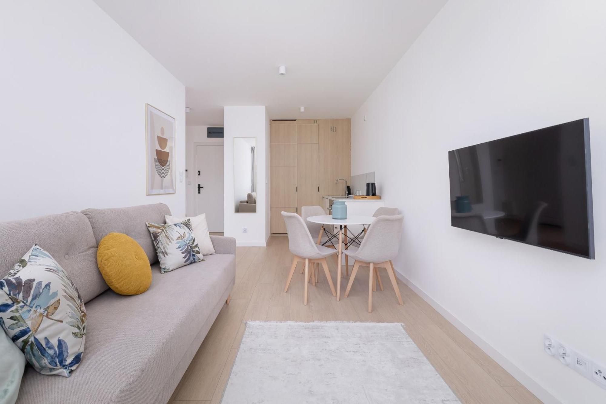 Krowoderska Apartment With Balcony Near City Center By Rent Like Home 克拉科夫 外观 照片